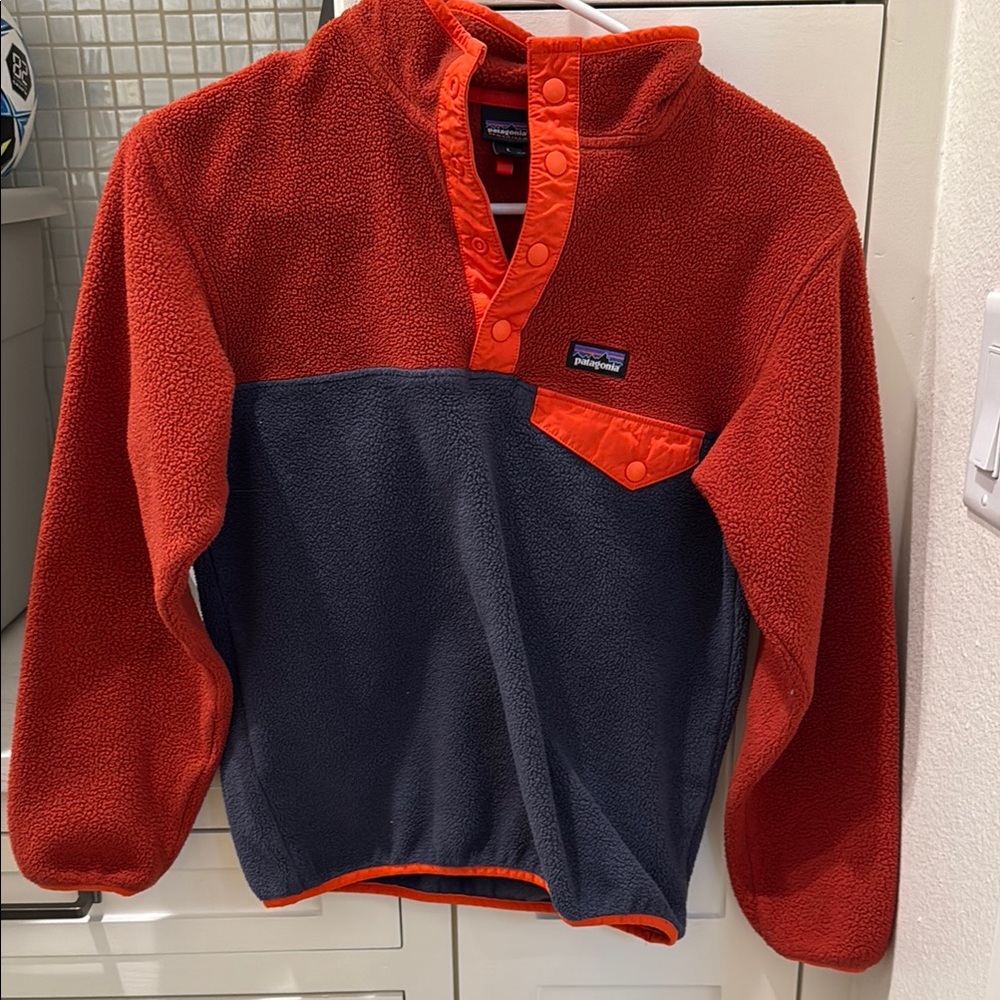 Patagonia Red and Gray Sweatshirt for Cozy Comfort